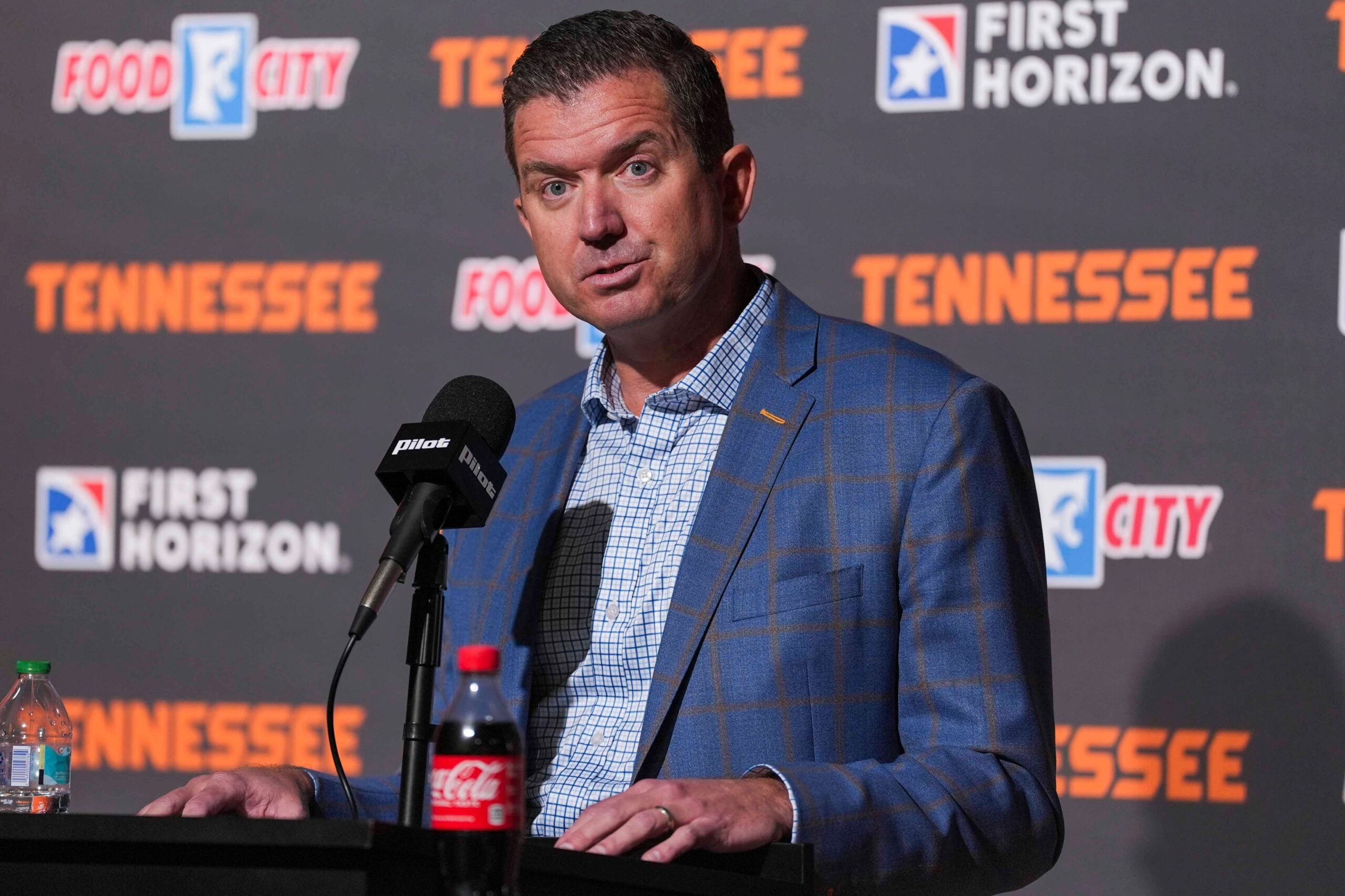 Tennessee AD Danny White has a strong reaction on social media to latest turn in Arion Carter suspension