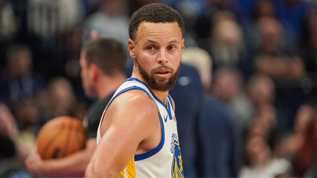 Warriors Sign Mystery Free Agent Days After Fans Spot Him With Stephen Curry In San Francisco