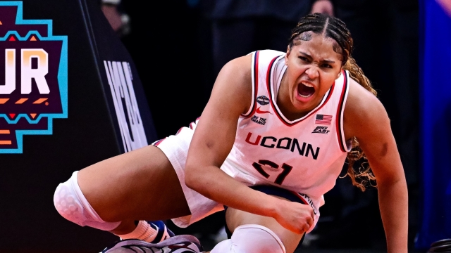 When does the 2026-27 women's college basketball season start?