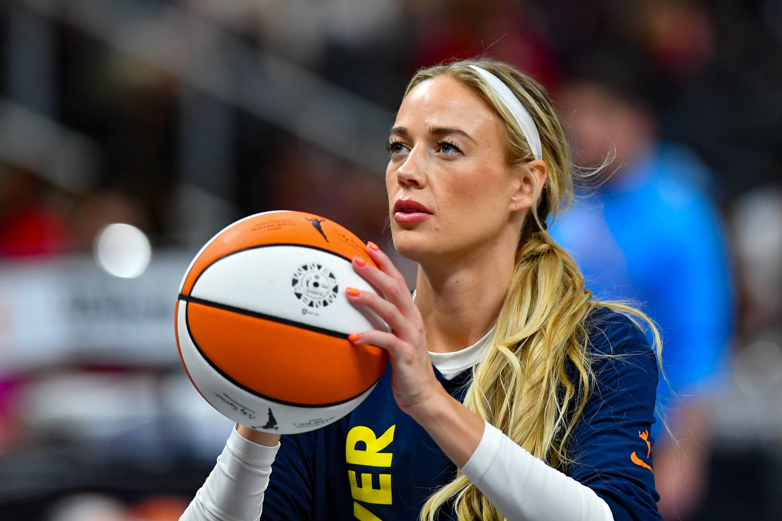 WNBA Broadcast Captures Sophie Cunningham Recreating Her Viral Gesture With Simone Biles & Jonathan Owens in Attendance