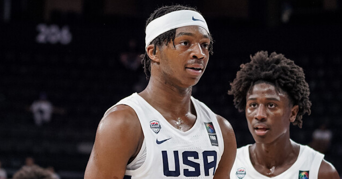 5-star SF AJ Williams announces top 10 schools