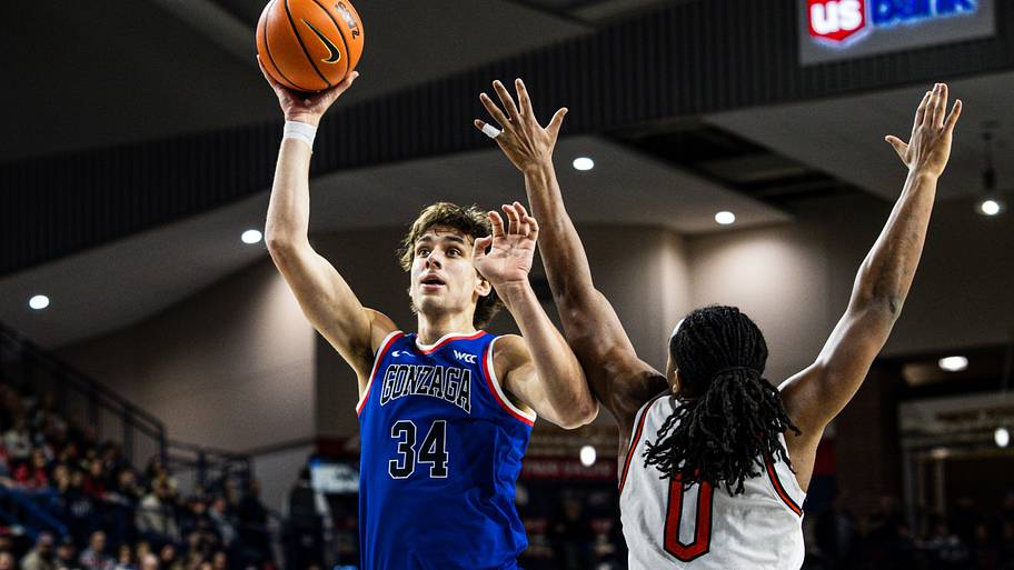 Gonzaga star Braden Huff is being overlooked for preseason All-American honors