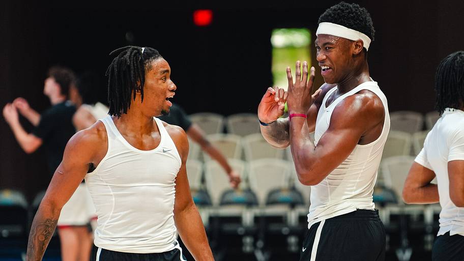 National Analyst Questions Calipari's Use Of Freshman, Ranks Hogs As A Top 10 Team