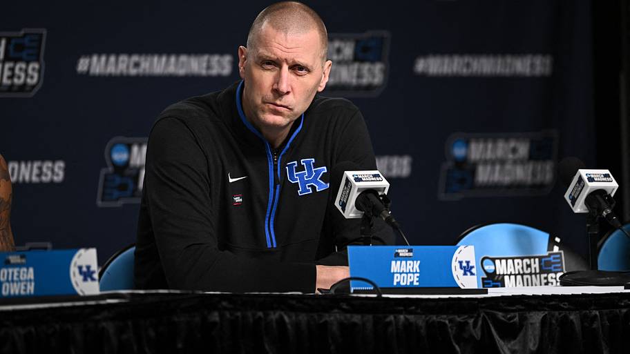 A college basketball expert made a bold prediction about Mark Pope's future at Kentucky