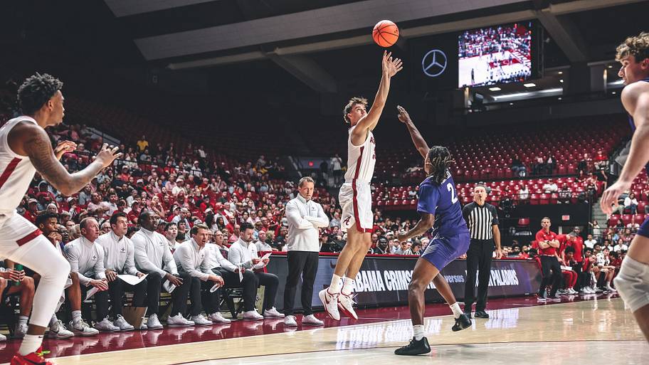 Alabama Basketball Showcases Depth in Preseason Victory Over Furman