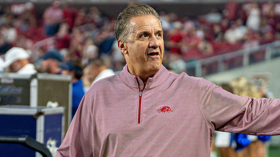 Arkansas Beat Gonzaga, These Mistakes Could Get Them Beat by Memphis