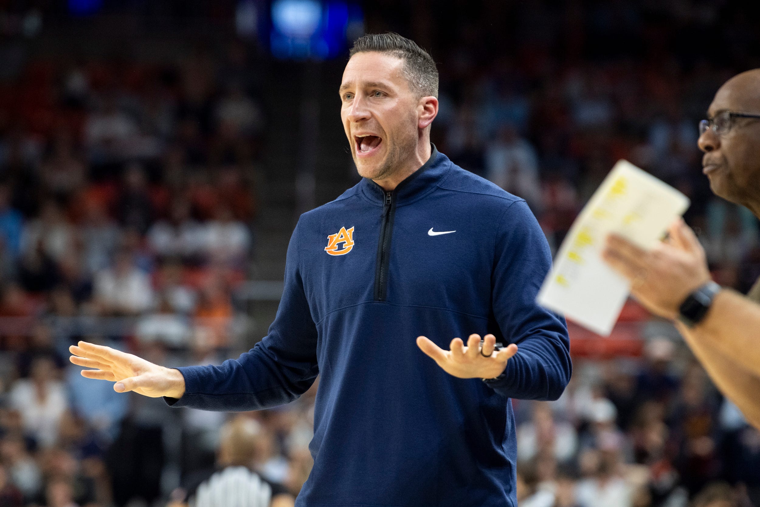 Bruce Pearl Handed His Son Auburn Basketball. Now the Tigers Are Paying the Price.