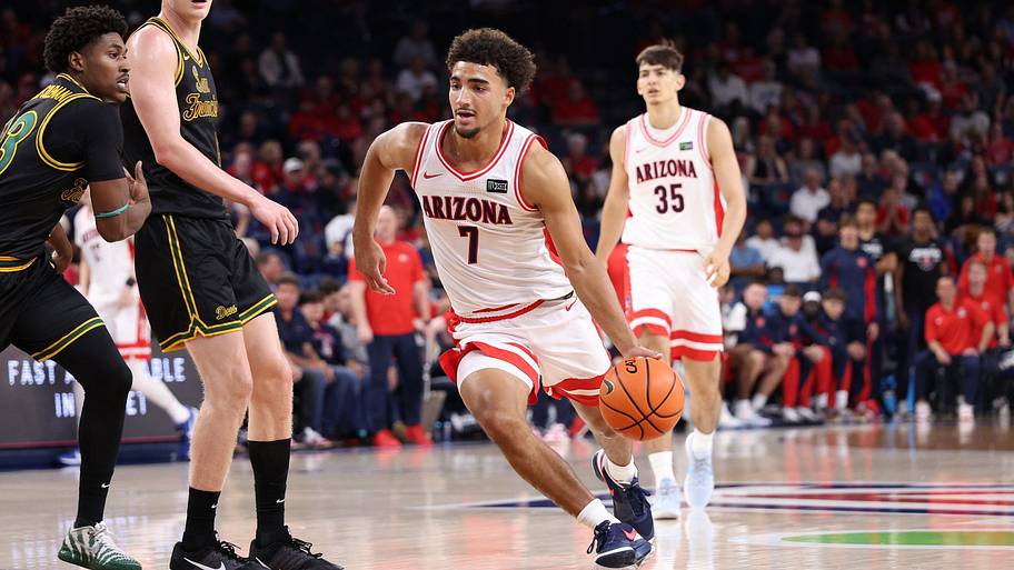 Caleb Holt steals the show in Arizona's exhibition win over Eastern Washington