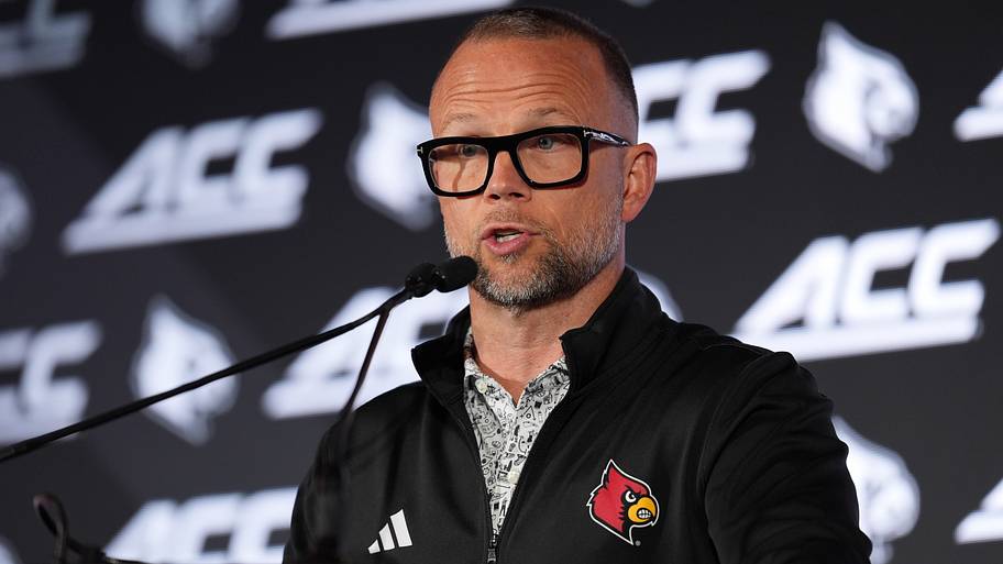 How to Watch Kansas vs. Louisville Basketball Exhibition in Allen Fieldhouse