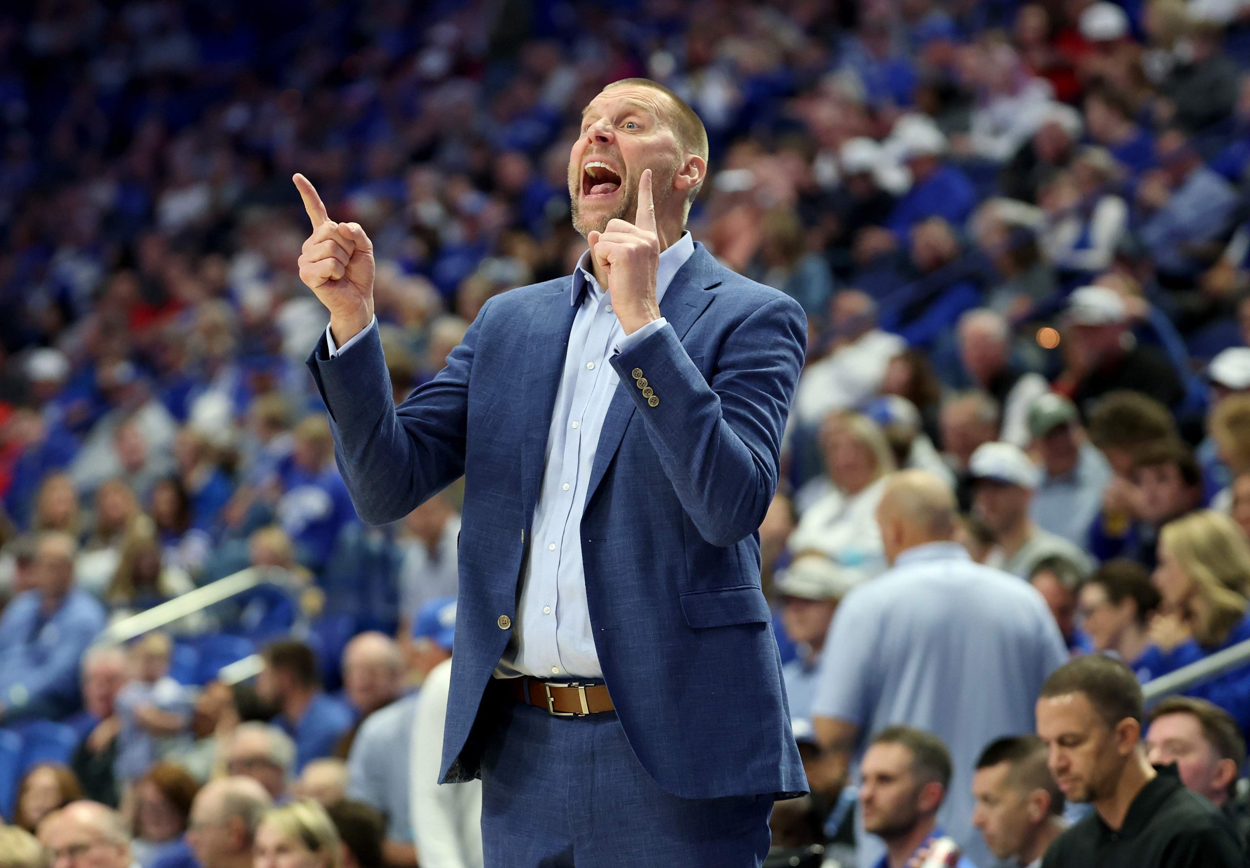 Kentucky, Arizona Battle for 5-Star Recruit With Arkansas, USC