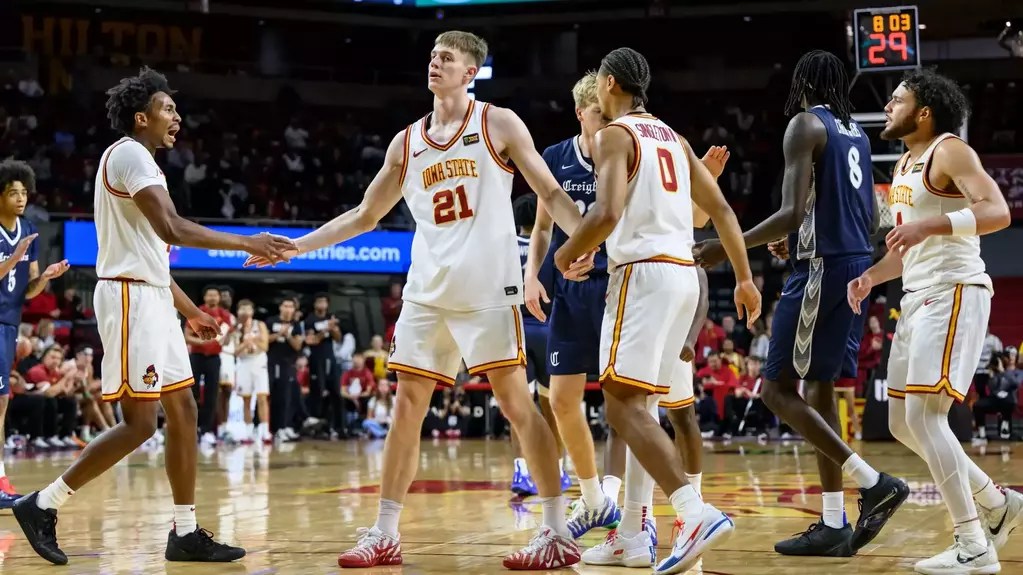 Late comeback falls short in exhibition loss to Creighton