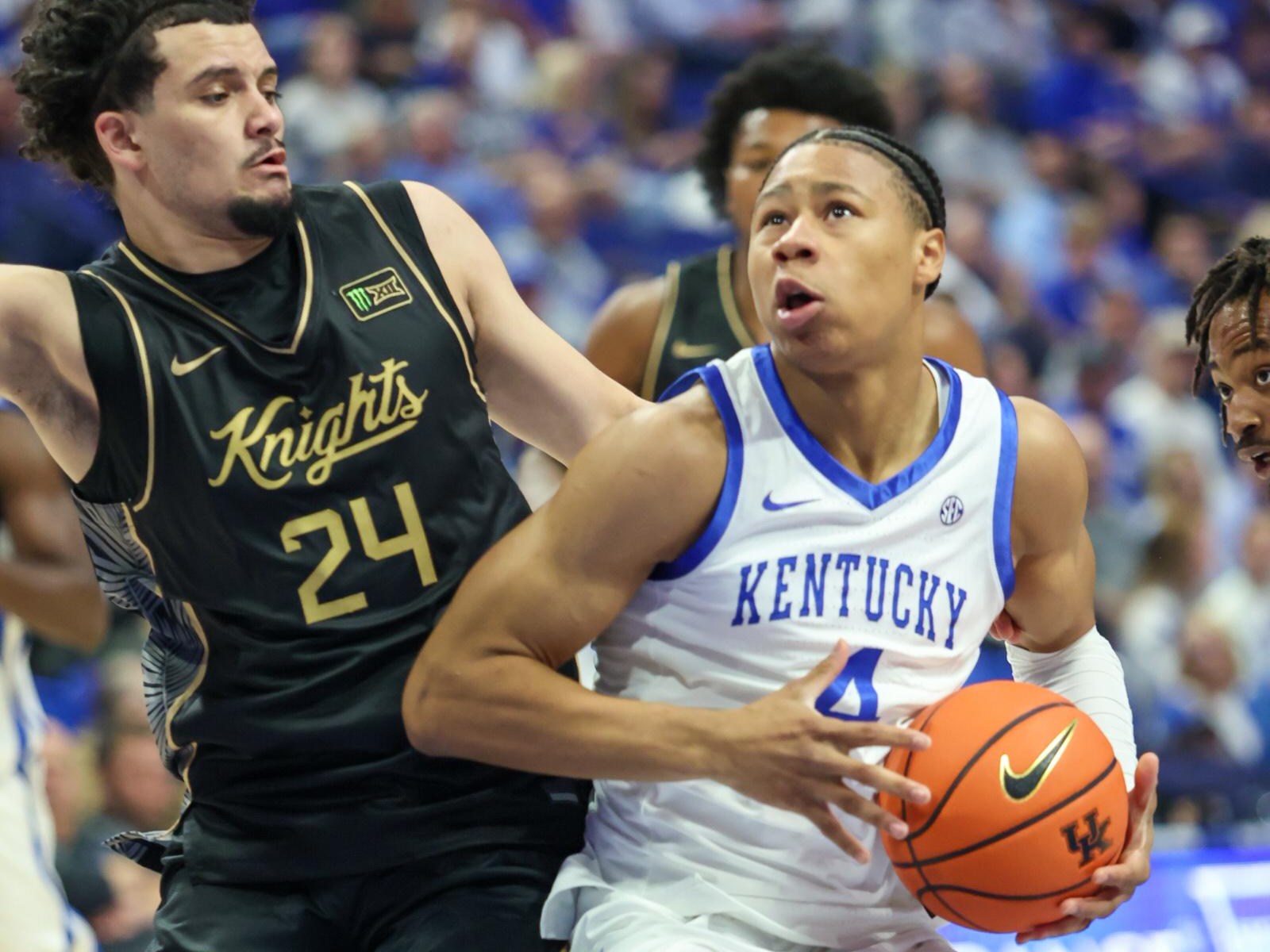 Mason Williams finishes off beautiful preseason, proving he should be a starter for Kentucky Basketball