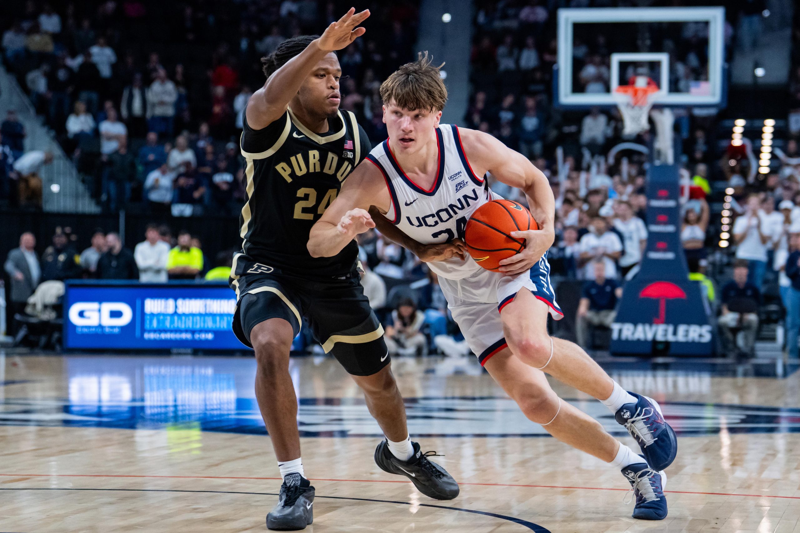No. 4 UConn disassembles Purdue, 76-53
