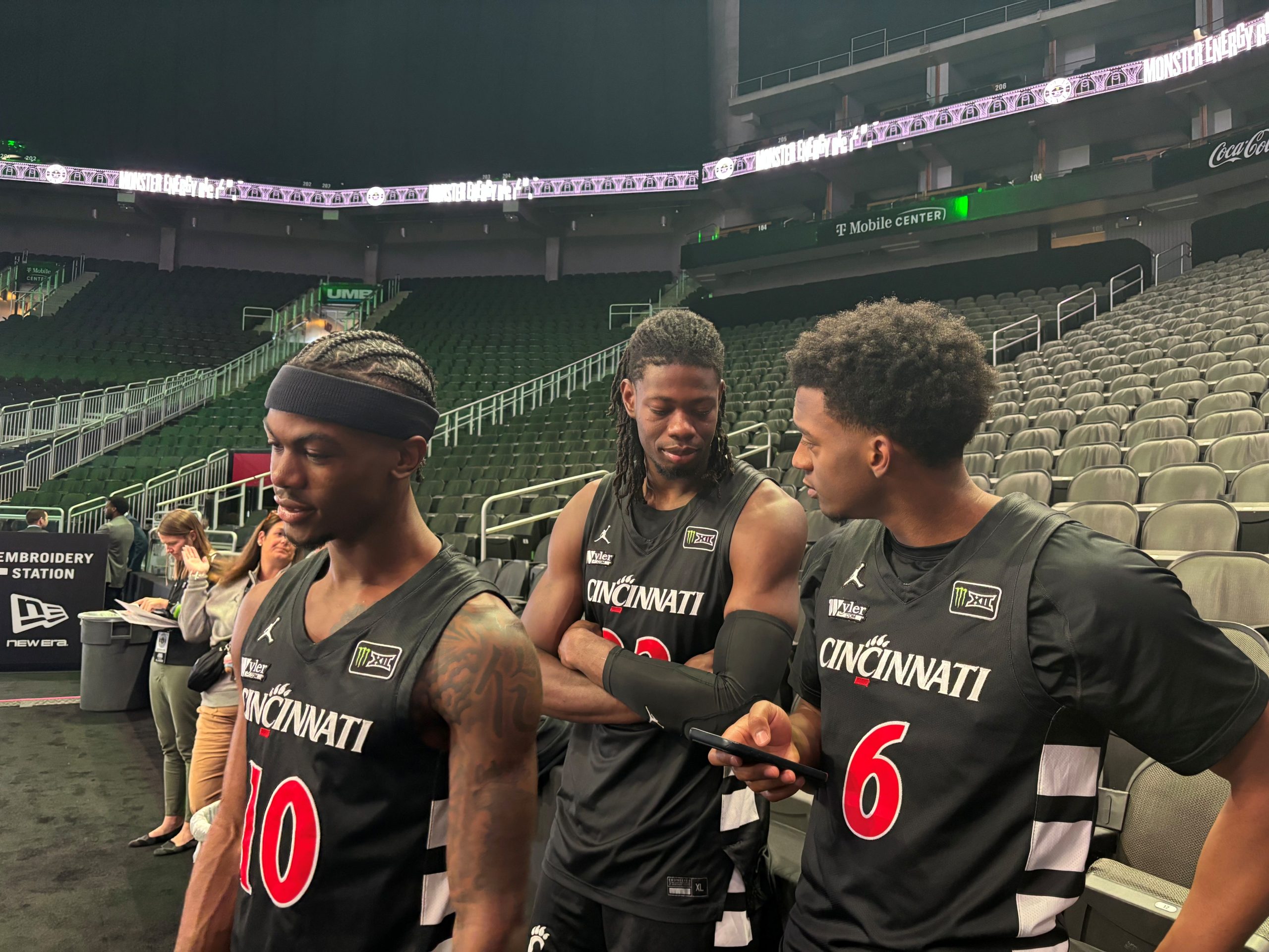 One more exhibition for Cincinnati Bearcats before season opener