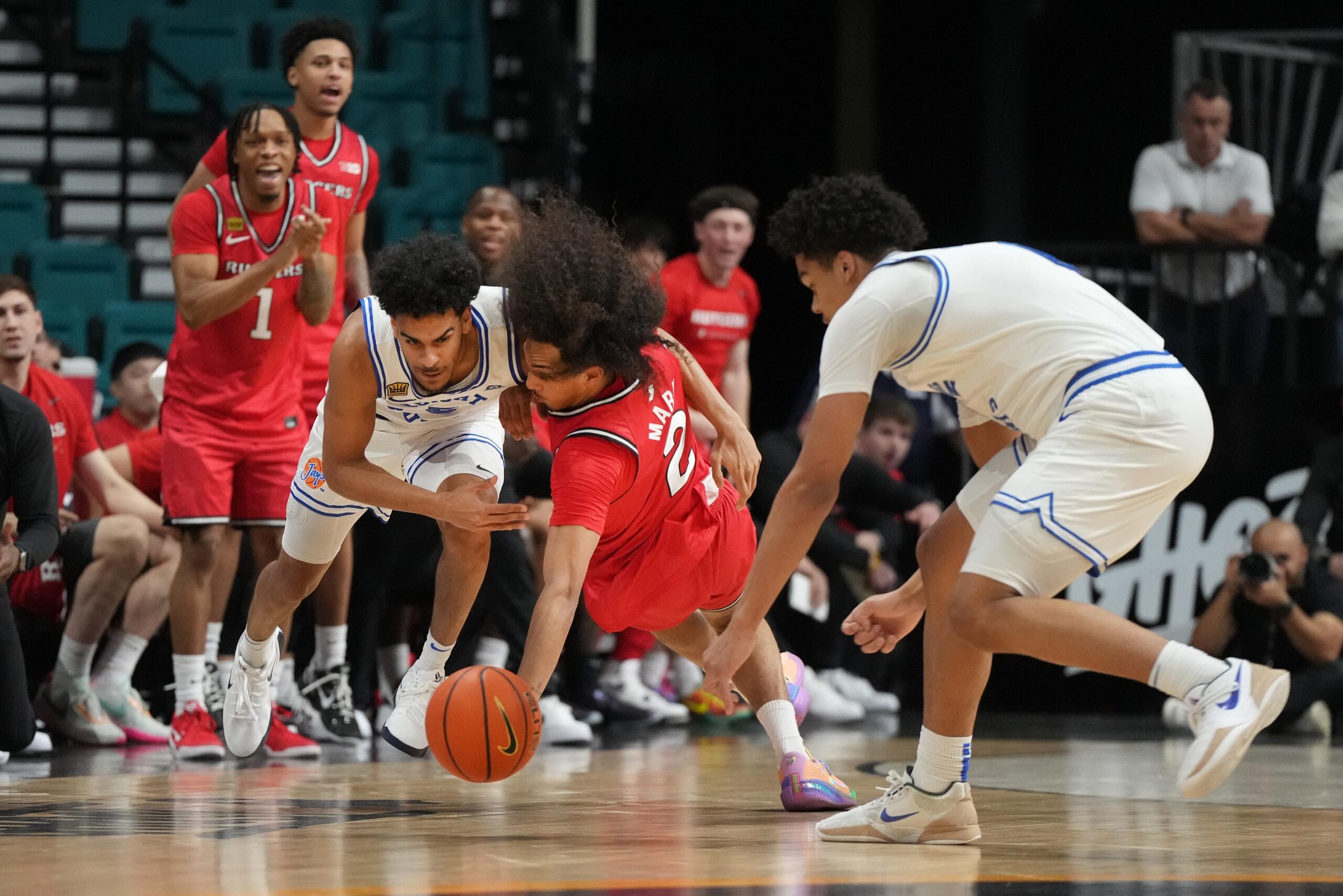 Rutgers Men’s Basketball falls short against Villanova, 77-75, in Preseason Matchup