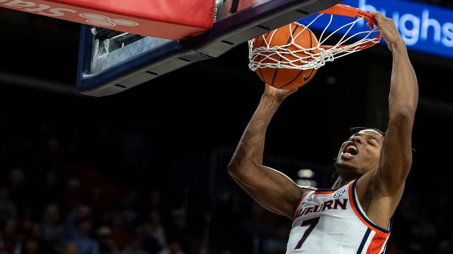 St. John's Basketball Still Waiting on Keyshawn Hall Decision