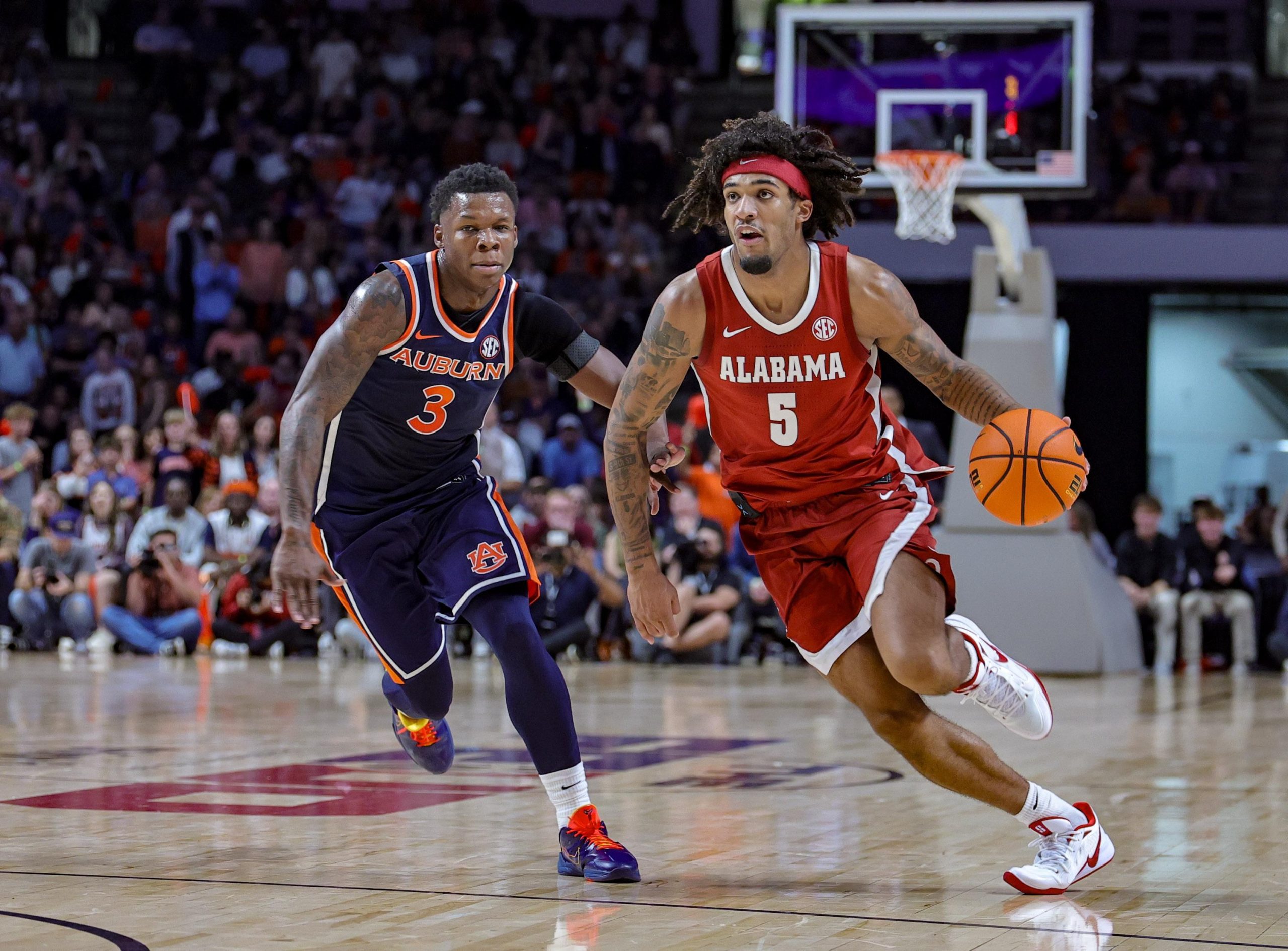 Tide Takes Down Auburn In The Feud, 87-85